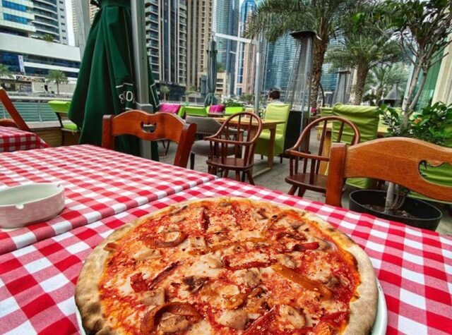 مطاعم بيتزا في دبي 