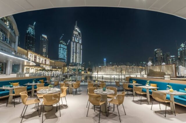 مطاعم مطلة على برج خليفة 