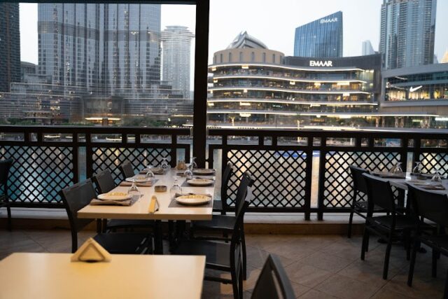 مطاعم مطلة على برج خليفة 
