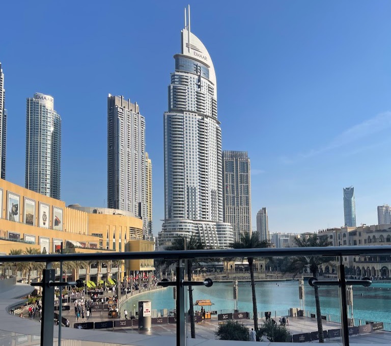 Restaurants overlooking the Burj Khalifa