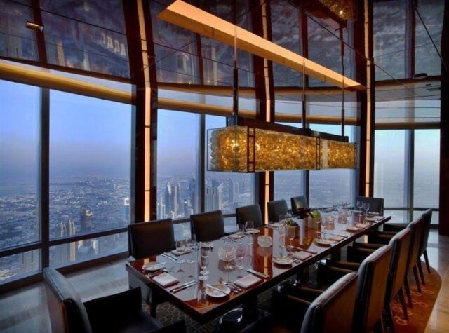 مطاعم خمس نجوم في دبي 