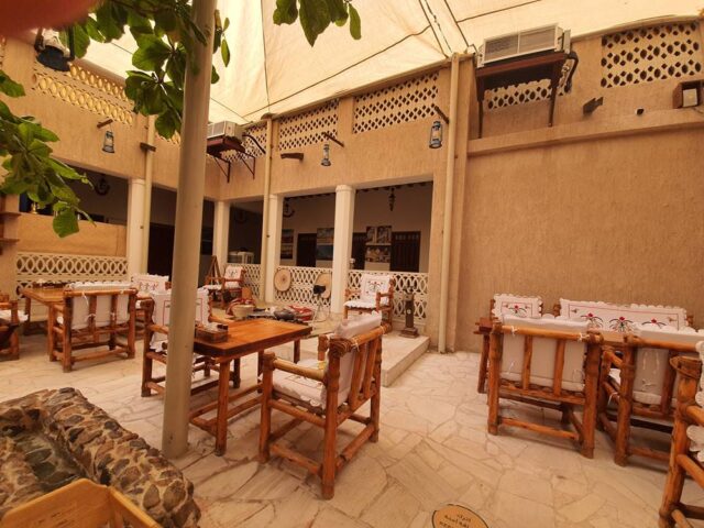 مطاعم حي الفهيدي التاريخي 4