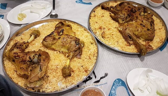 مطاعم في ند الحمر دبي 1
