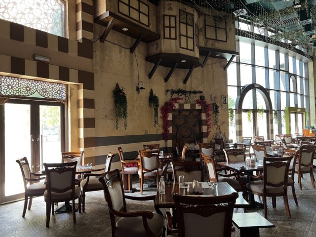 مطعم ومقهى درج الياسمين دبي