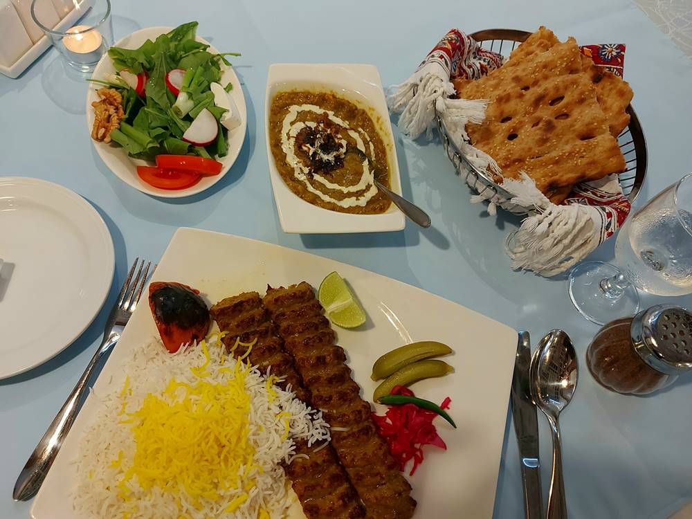 مطعم ايراني في جميرا