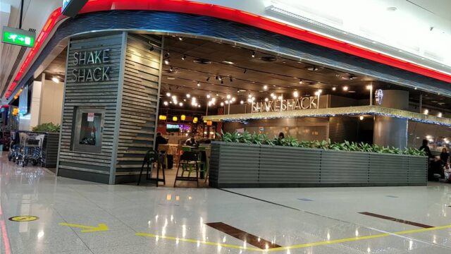 مطاعم في مطار دبي